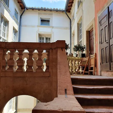 Au Cœur Du Centre Historique - Immeuble Classé - Terrasse - Climatisé