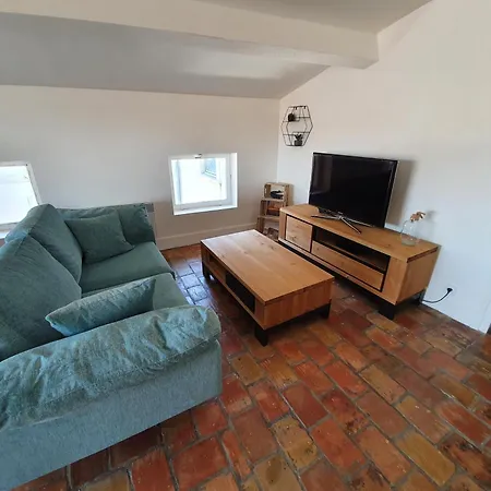 Apartamento Au Coeur Du Centre Historique - Immeuble Classe - Terrasse - Climatise Nimes