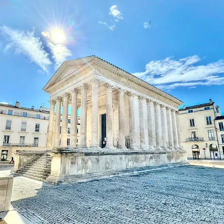 Au Coeur Du Centre Historique - Immeuble Classe - Terrasse - Climatise Appartement *