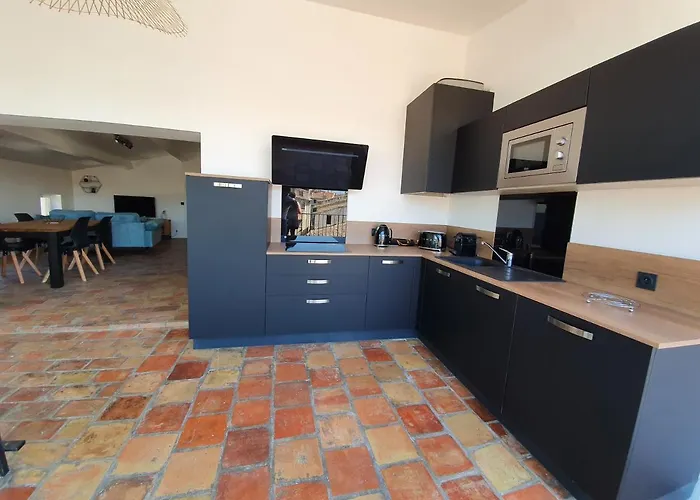 Appartement Au Coeur Du Centre Historique - Immeuble Classe - Terrasse - Climatise