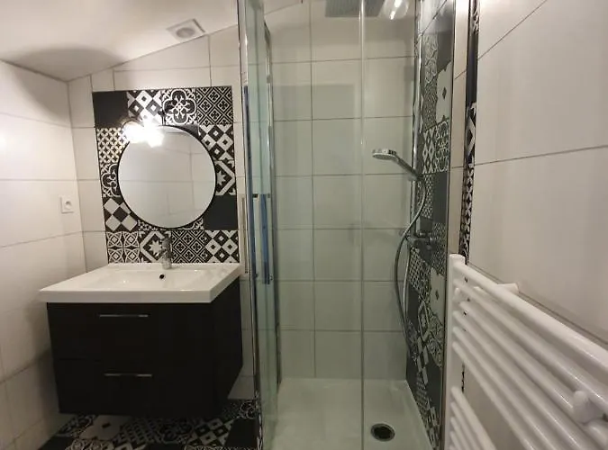 Au Coeur Du Centre Historique - Immeuble Classe - Terrasse - Climatise