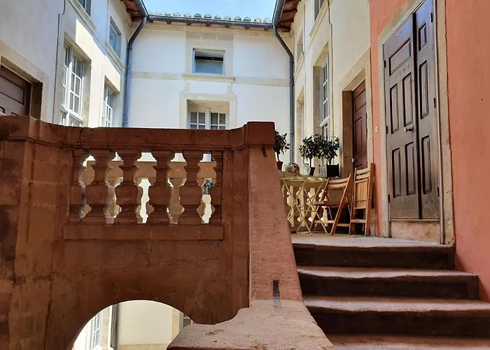 Au Coeur Du Centre Historique - Immeuble Classe - Terrasse - Climatise