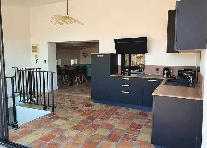 Au Coeur Du Centre Historique - Immeuble Classe - Terrasse - Climatise